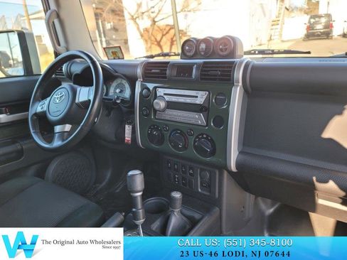 Used 2010 Toyota FJ Cruiser Base image 14