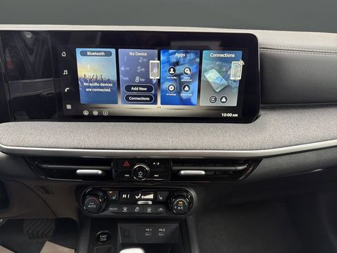 New 2026 Nissan Kicks SV image 8