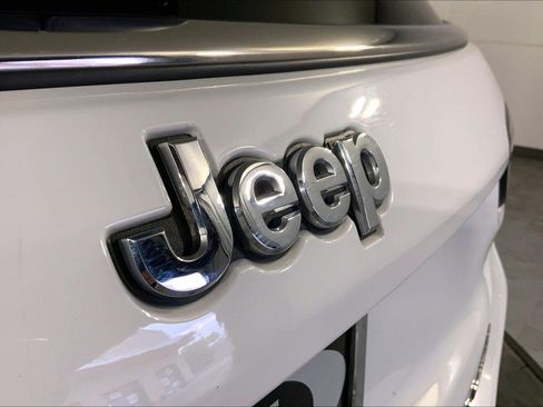 Used 2025 Jeep Compass Limited AWD/4WD image 29