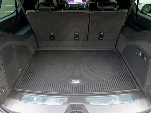Used 2025 Cadillac Escalade ESV Sport Platinum AWD/4WD image 65