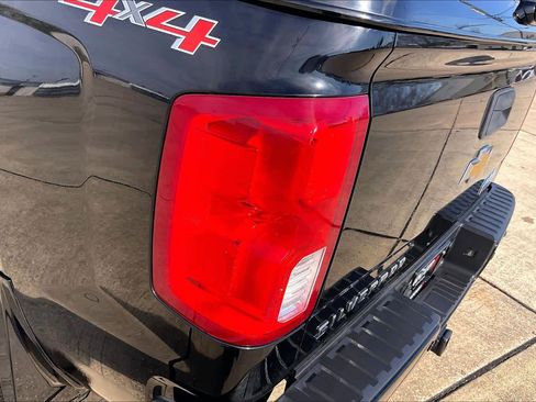 Used 2016 Chevrolet Silverado 1500 High Country w/ High Country Premium Package image 28