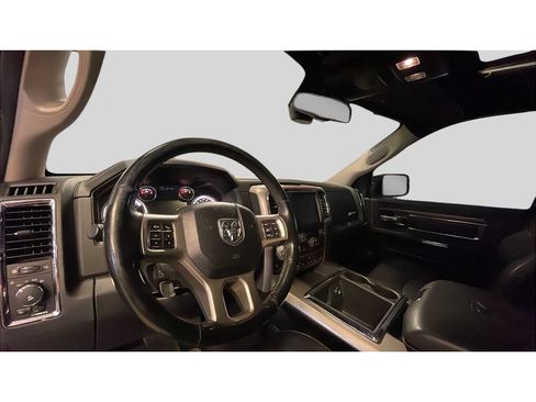 Used 2013 RAM 1500 Laramie w/ Convenience Group AWD/4WD image 11