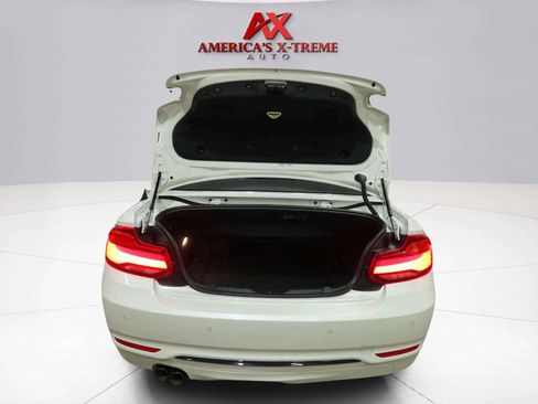 Used 2020 BMW 230i Convertible w/ Premium Package RWD image 38