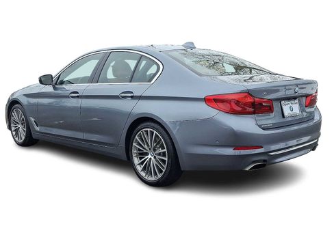 Used 2017 BMW 540i xDrive image 4