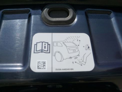 Used 2017 Lincoln MKC Reserve w/ Lincoln MKC Climate Package image 7