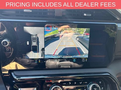 Used 2023 GMC Sierra 1500 AT4 w/ AT4 Preferred Package AWD/4WD image 7
