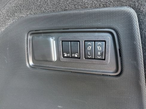 Used 2024 Cadillac Escalade V AWD/4WD image 36
