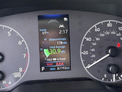 Used 2023 Toyota Corolla Cross LE image 16