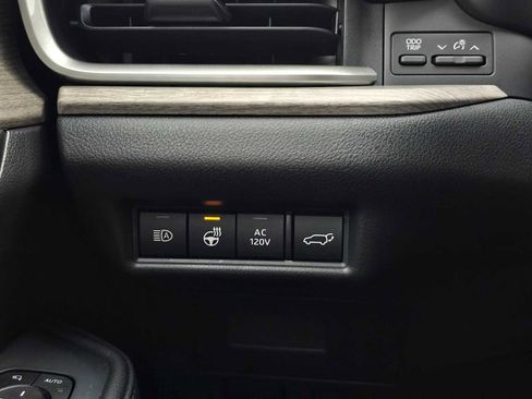 Used 2025 Toyota Grand Highlander Limited image 28