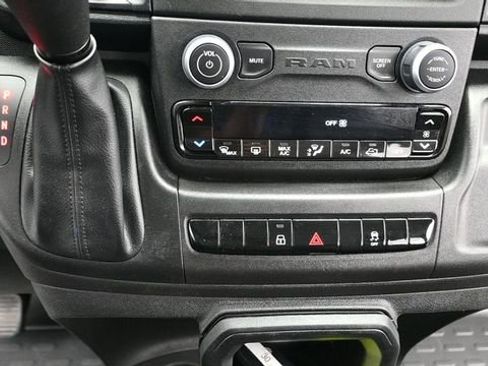 Used 2025 RAM ProMaster 2500 w/ Convenience Group FWD image 20