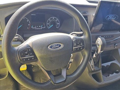 Used 2022 Ford Transit 350 XLT RWD image 7