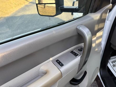 Used 2011 GMC Sierra 2500 W/T image 14