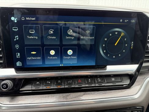 Used 2022 Chevrolet Silverado 1500 LTZ w/ Technology Package image 18