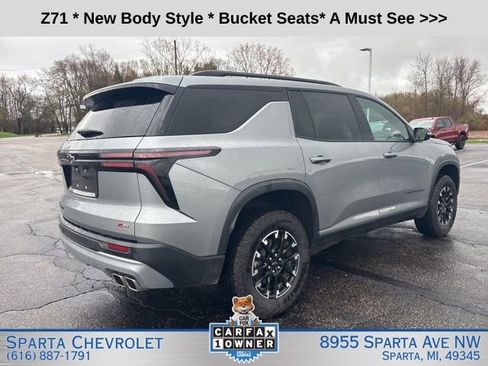 Used 2025 Chevrolet Traverse Z71 AWD/4WD image 3