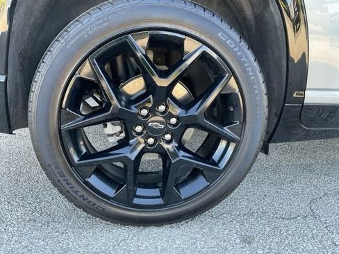 Used 2025 Chevrolet Traverse RS w/ LPO, Floor Liner Package AWD/4WD image 14