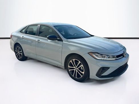 Used 2026 Volkswagen Jetta Sport FWD image 3