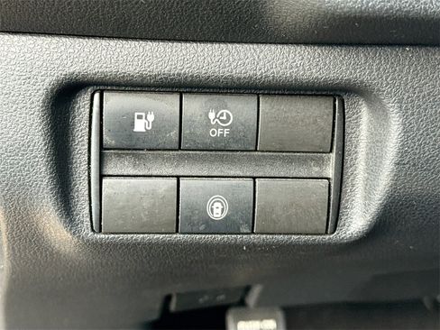 Used 2023 Nissan Leaf S image 11