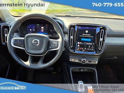 Used 2024 Volvo XC40 B5 Plus w/ Climate Package AWD/4WD image 6