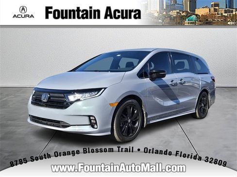 Used 2023 Honda Odyssey Sport image 1