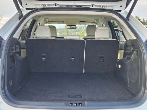 Used 2020 Ford Edge Titanium image 29