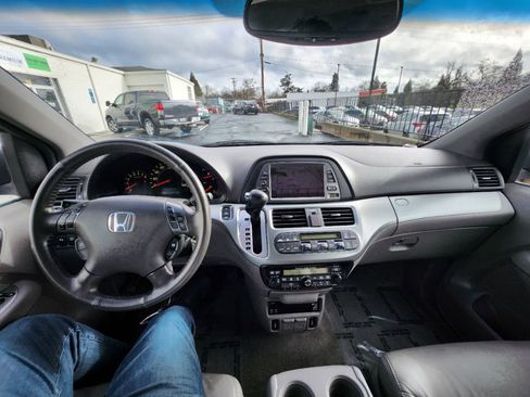 Used 2010 Honda Odyssey Touring image 15