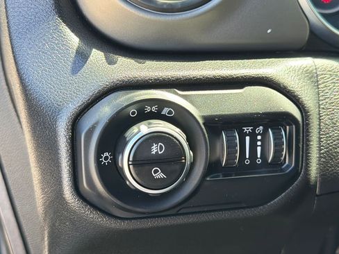Used 2022 Jeep Gladiator Sport w/ Trailer Tow Package AWD/4WD image 23