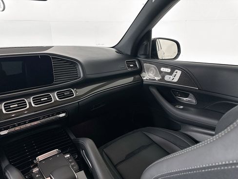 Used 2025 Mercedes-Benz GLE 53 AMG 4MATIC image 26