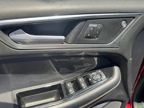 Used 2019 Ford Edge ST w/ Equipment Group 401A AWD/4WD image 23