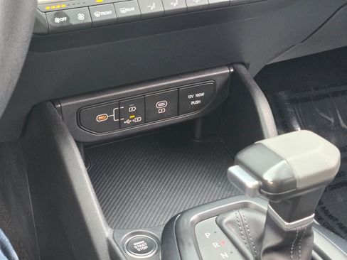 Used 2025 Kia K4 FWD image 27