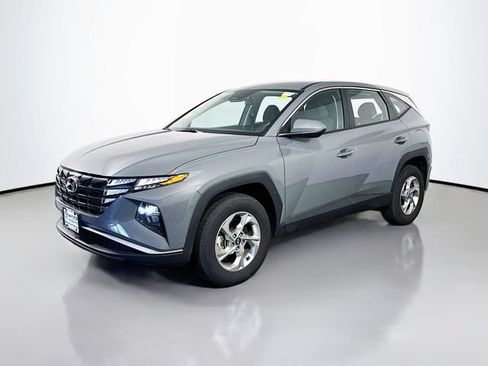 Used 2024 Hyundai Tucson SE AWD/4WD image 2