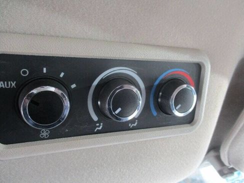 Used 2015 Chevrolet Express 2500 LT w/ LT Preferred Equipment Group image 8