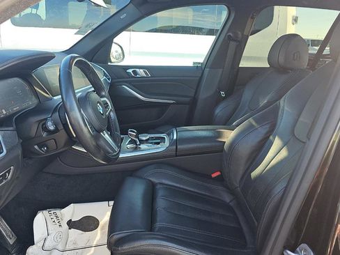 Used 2022 BMW X5 xDrive40i w/ M Sport Package image 10