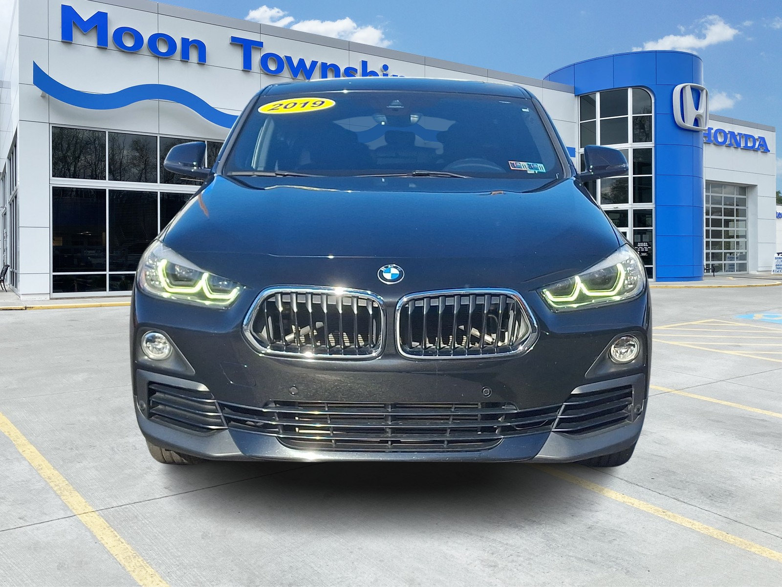 Used 2019 BMW X2 xDrive28i w/ Convenience Package AWD/4WD image 2