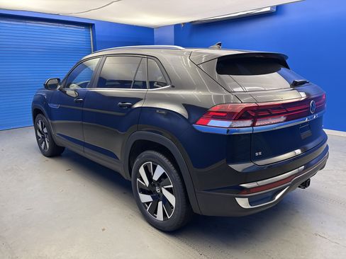 New 2026 Volkswagen Atlas Cross Sport SE image 5