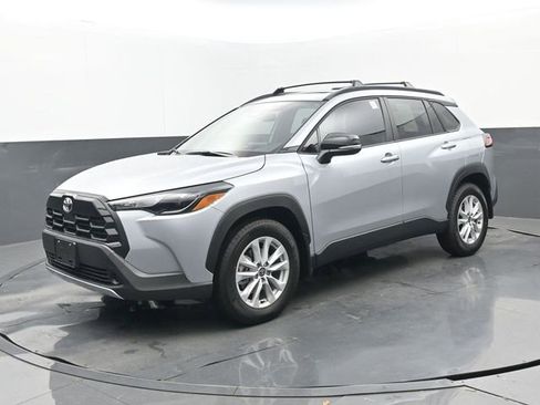 Used 2026 Toyota Corolla Cross LE w/ Moonroof Package image 22