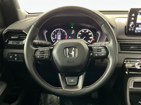 Used 2023 Honda Pilot TrailSport image 12