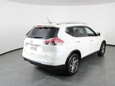 Used 2015 Nissan Rogue SL FWD image 3