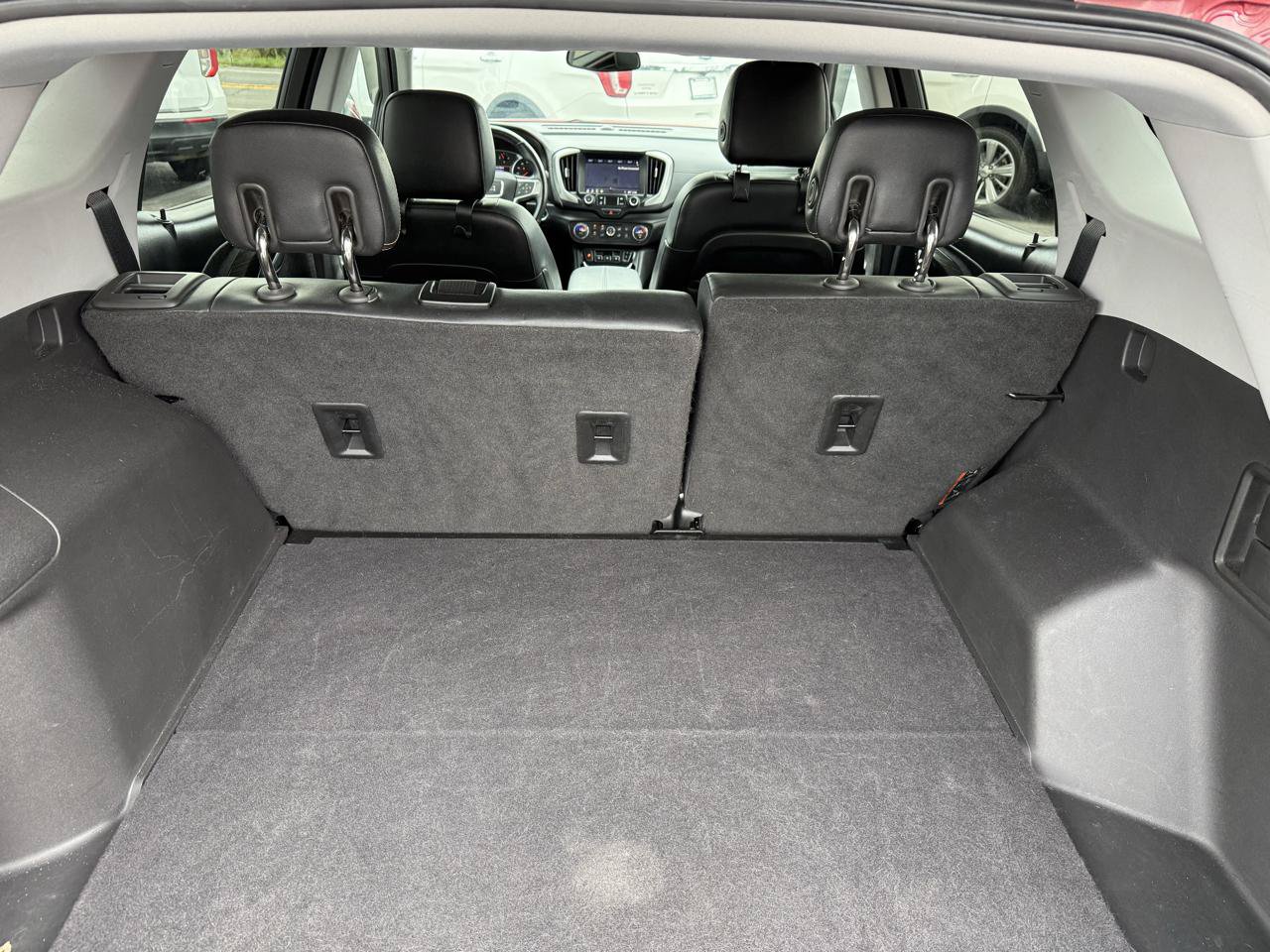 Used 2020 GMC Terrain SLT w/ Preferred Package FWD image 17