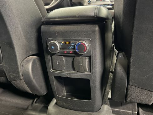 Used 2020 Ford Explorer XLT w/ Comfort Package image 26