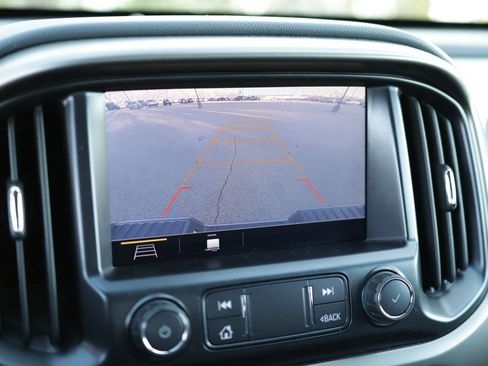 Used 2021 Chevrolet Colorado Z71 RWD image 16