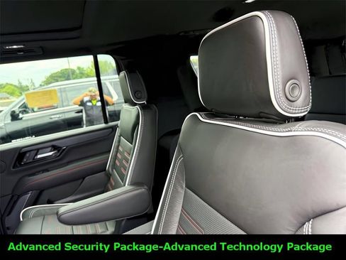 New 2025 GMC Yukon XL AT4 Ultimate image 10