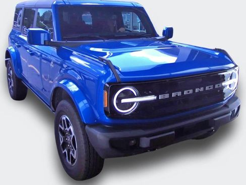 Used 2024 Ford Bronco Outer Banks AWD/4WD image 21