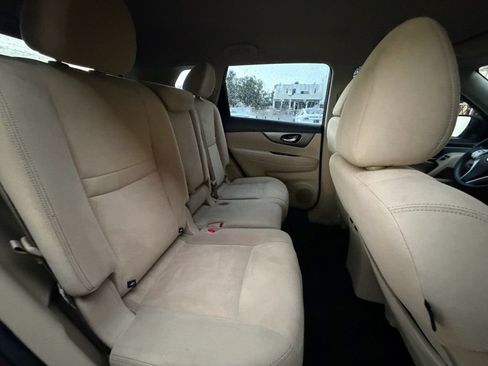 Used 2016 Nissan Rogue S AWD/4WD image 25