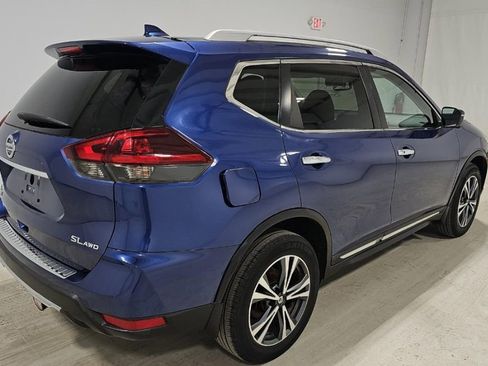 Used 2018 Nissan Rogue SL w/ Premium Package AWD/4WD image 3