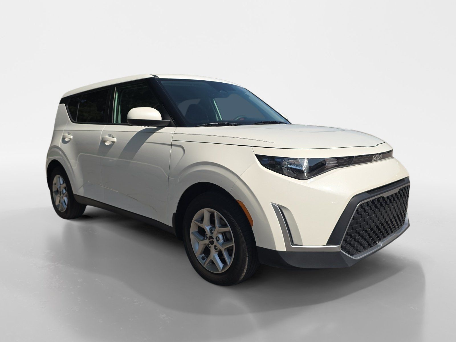 Used 2024 Kia Soul LX w/ Option Group 015 FWD image 8