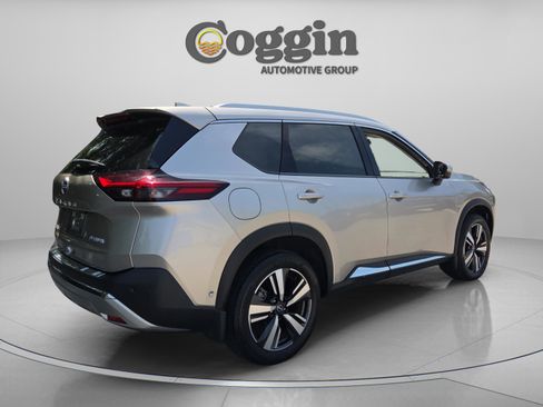 Used 2023 Nissan Rogue Platinum w/ Platinum Premium Package FWD image 5