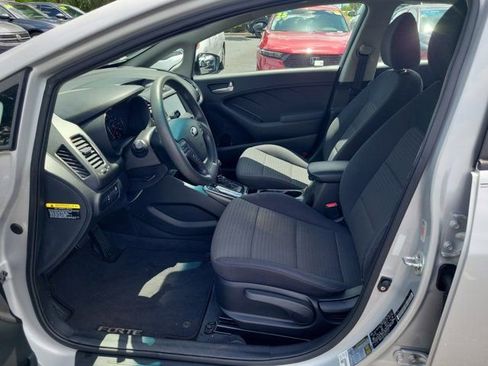 Used 2018 Kia Forte LX w/ LX Popular Package FWD image 13