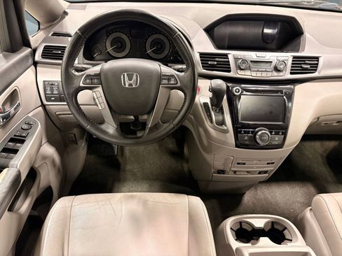 Used 2014 Honda Odyssey EX-L image 24