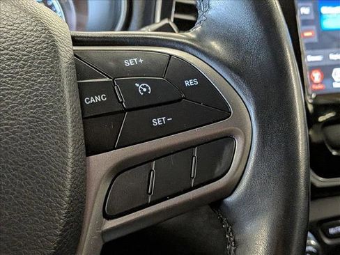Used 2020 Jeep Cherokee Limited AWD/4WD image 13