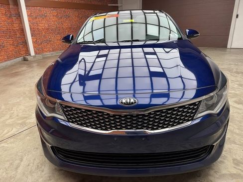 Used 2016 Kia Optima EX w/ Premium Package image 8